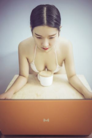 新加坡黄色片_4K全集在线观看