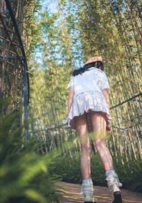 迷人的保姆 电影_最近手机在线观看